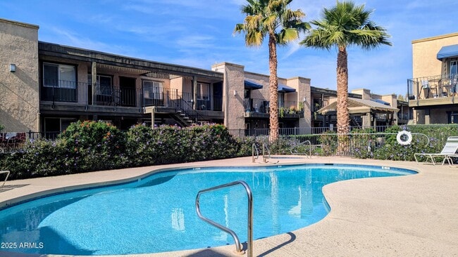 Photo - 2228 E Campbell Ave Unidad 234