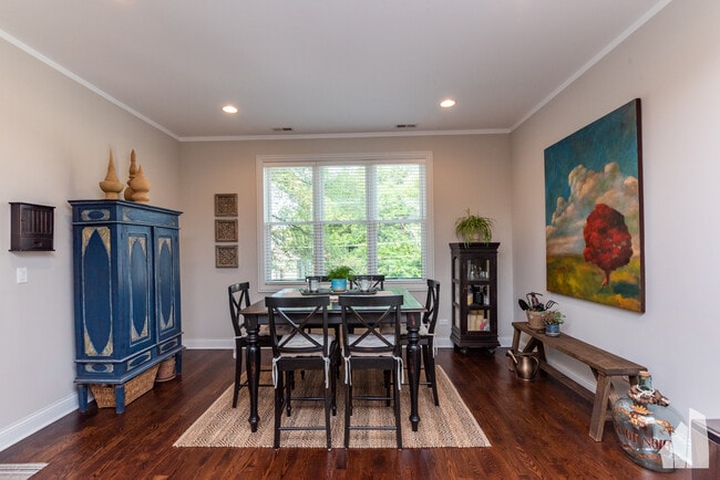 Photo - 839 Lyman Ave Unit 2