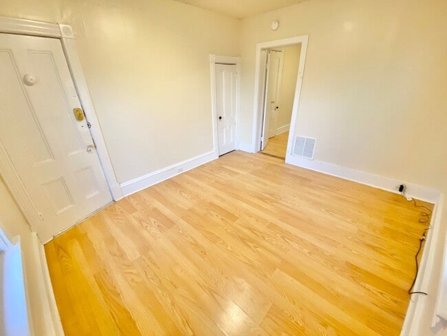 Photo - 54-56 Intervale Avenue Unit A