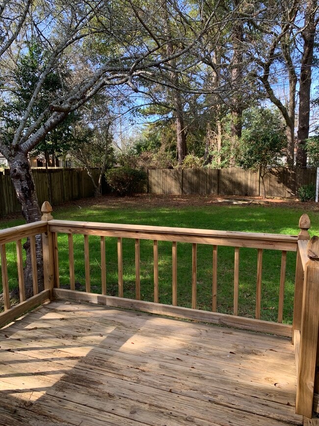 Photo - 114 Ellinor St