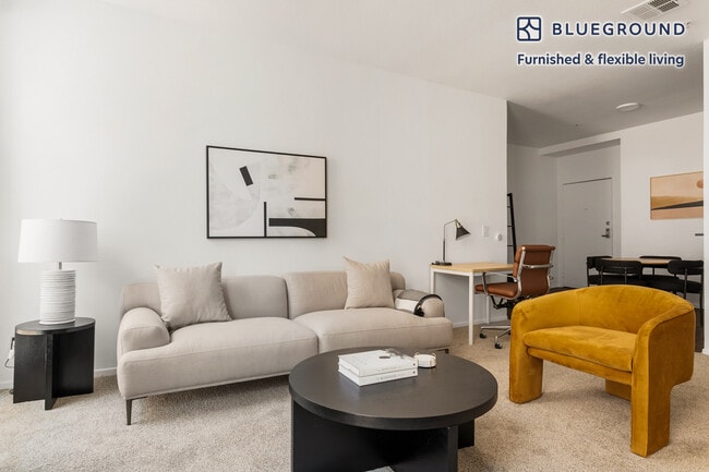 Photo - 435 S Detroit St Unidad FL3-ID1379