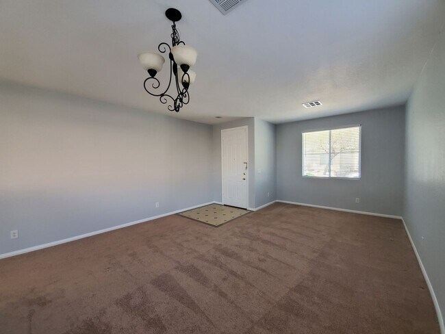 Photo - Granite Peaks At Summerlin