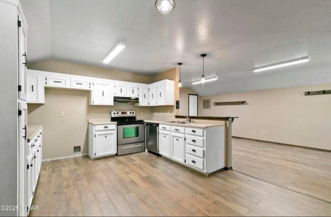 Photo - 6496 Racine St Unidad 2