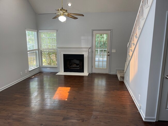 Photo - 5244 Village Trce