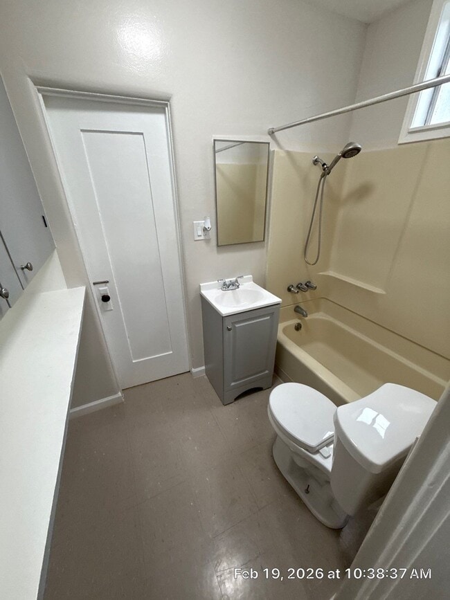 Photo - 946-948 E Nocta