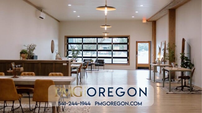 Building Photo - 626 SW 6th St