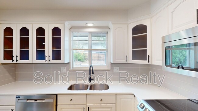 Photo - 3660 Brentwood Terrace