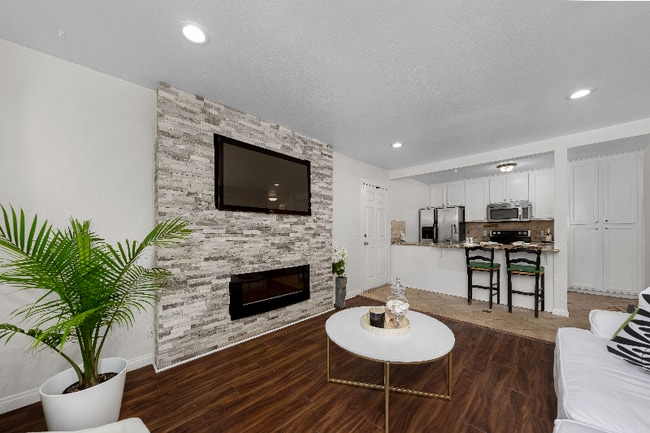 Photo - 9860 Dale Ave Unidad C3