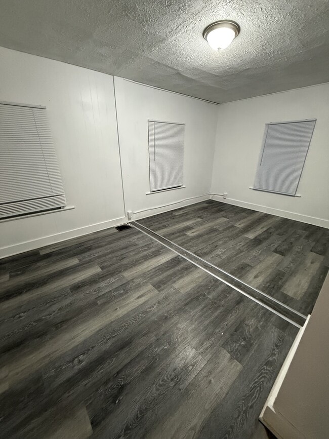 Photo - 1247 Selma Rd