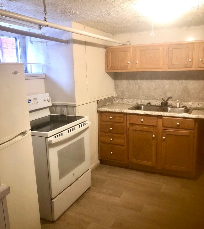 Photo - 118 College Ave