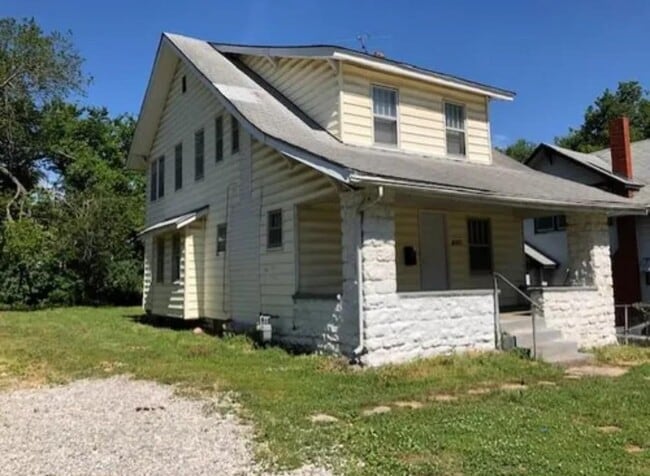 Building Photo - 4920 College Ave