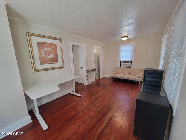 Photo - 131 Allen Ave