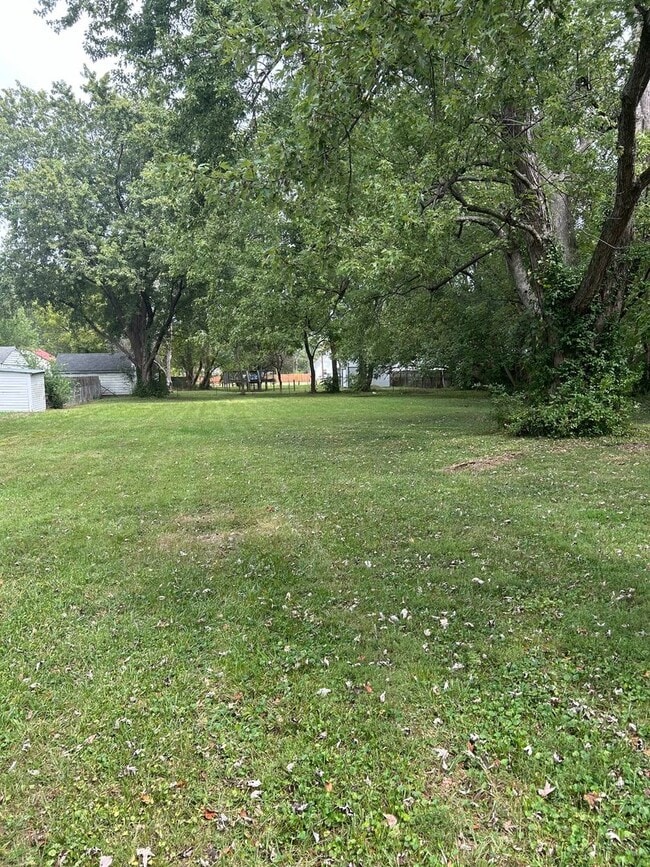 Photo - Updated 2 Bedroom 1 Bath Convenient Shively location