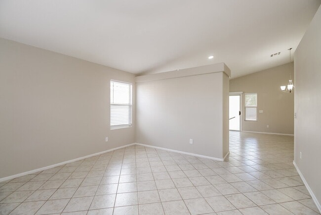 Photo - 2415 E Browning Pl