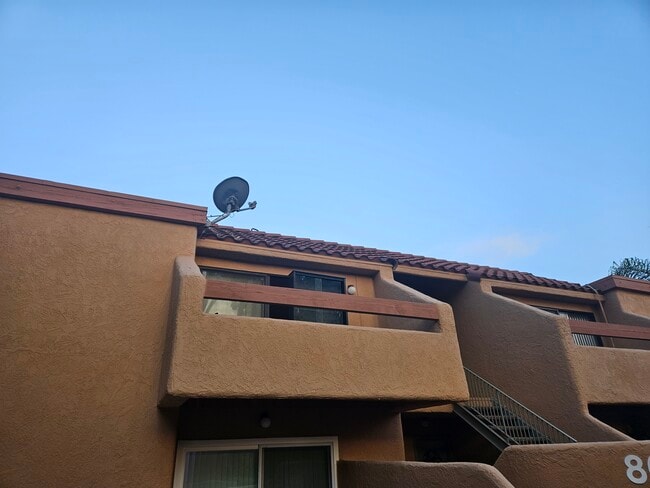 Building Photo - 1400 W Edgehill Rd Unit 1