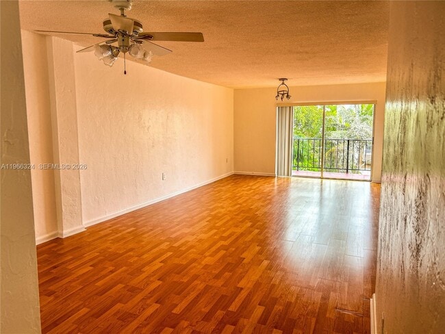 Photo - 3860 NE 170th St Unit 311