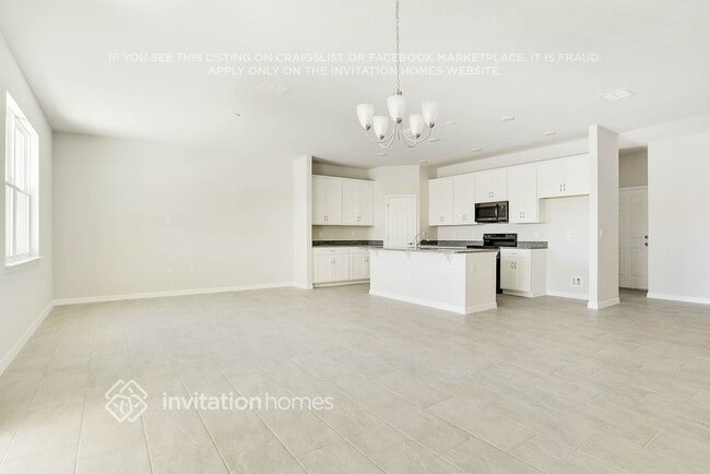 Photo - 1487 Grassland Ave