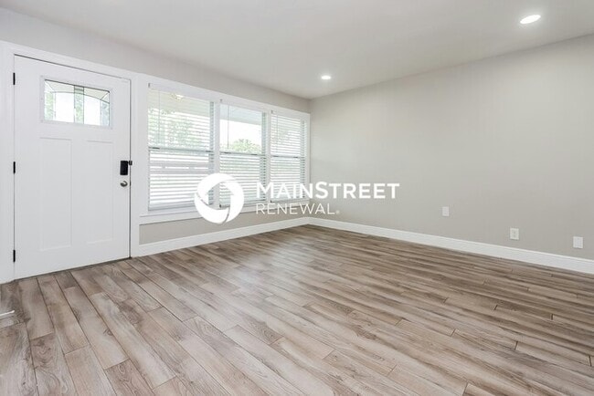 4 Bedroom Pet-Friendly Home in Tampa, FL with Main Street Renewal