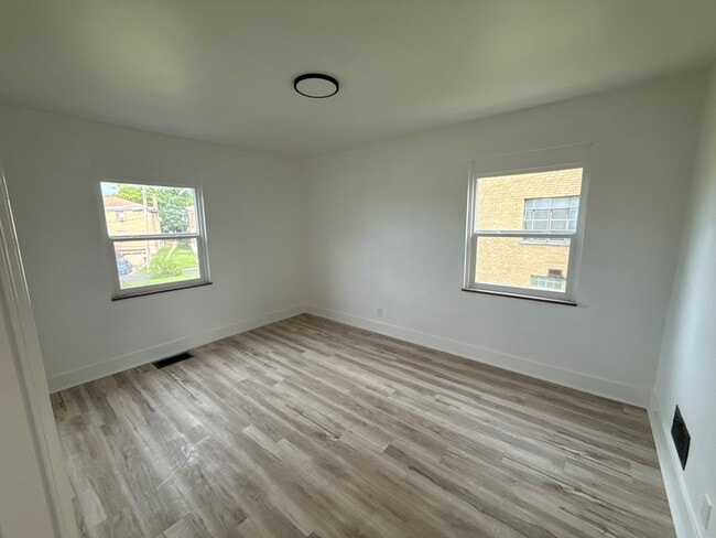 Photo - 7209 Brookcrest Dr Unit 1