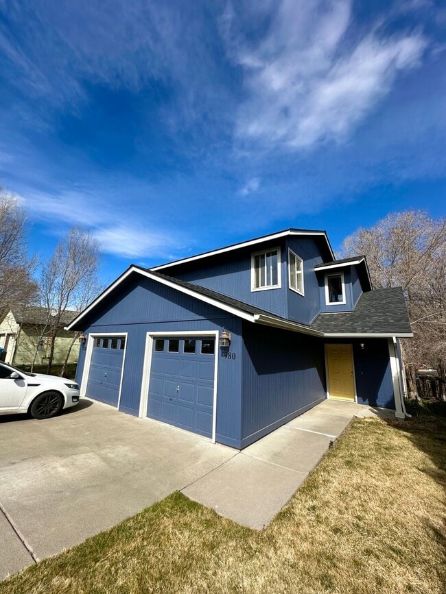 Building Photo - h978 - 980 Unit 980