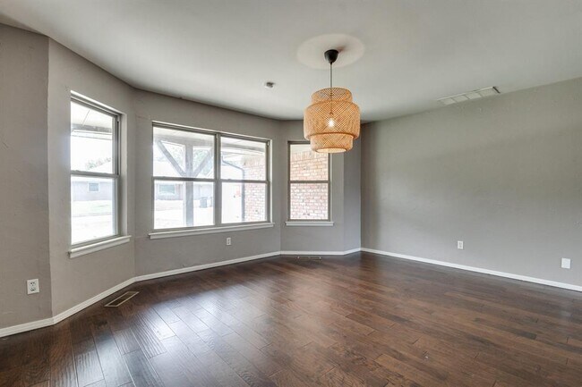 Photo - 3213 NW 61st Pl