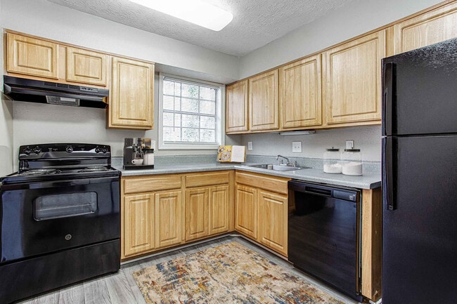 Photo - Everwood Estates