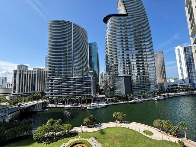 Building Photo - 475 Brickell Ave Unit 1410