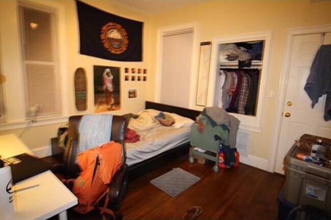 Photo - 731 Parker St