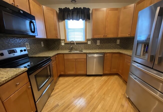 Photo - 111 Spring St