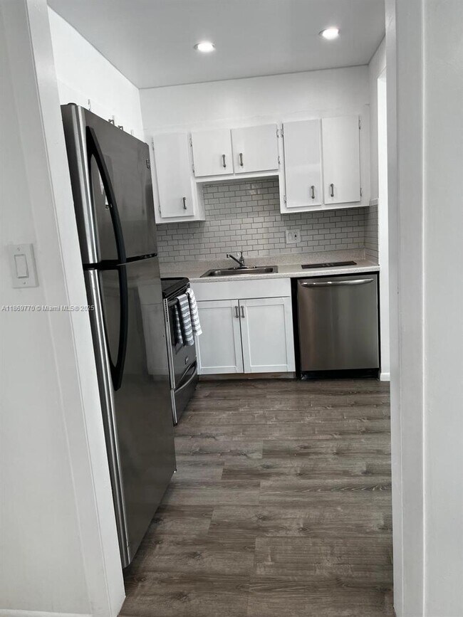 Photo - 4164 Inverrary Dr Unit 510
