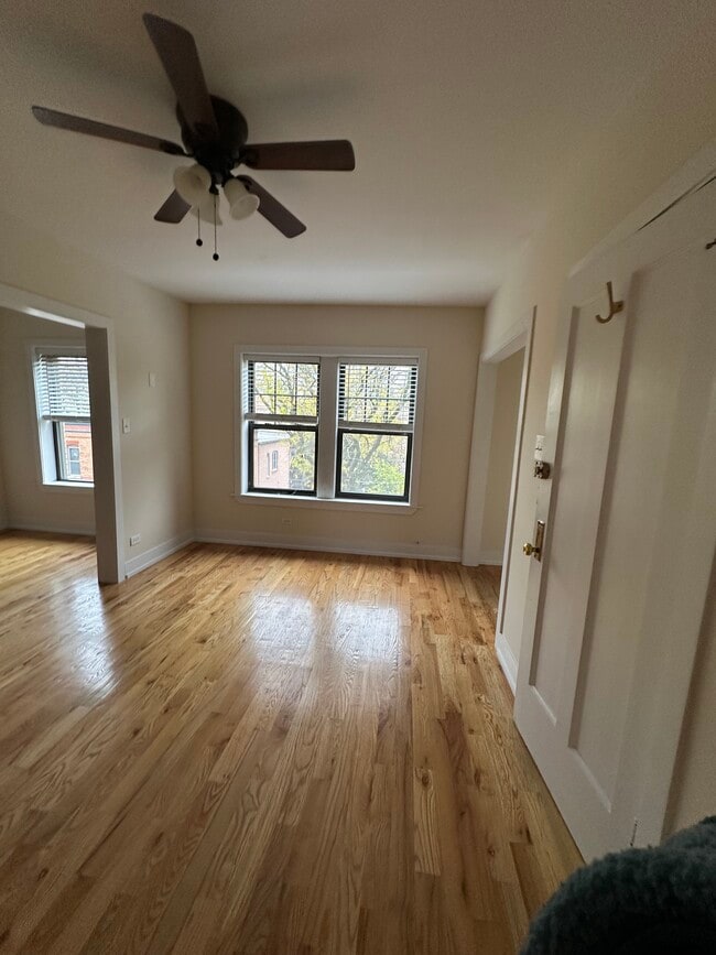 Photo - 2948 N Seminary Ave Unit 1BED