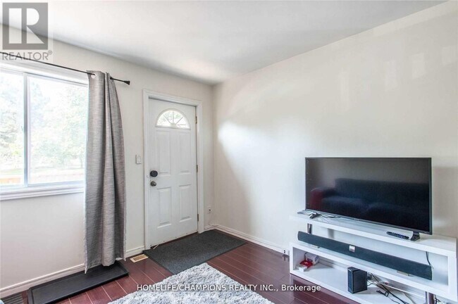106 Lamb Ave