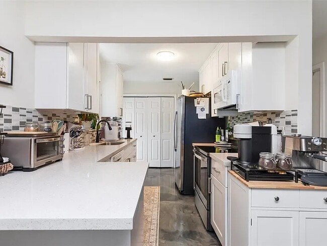 Photo - 3461 SW 24th St