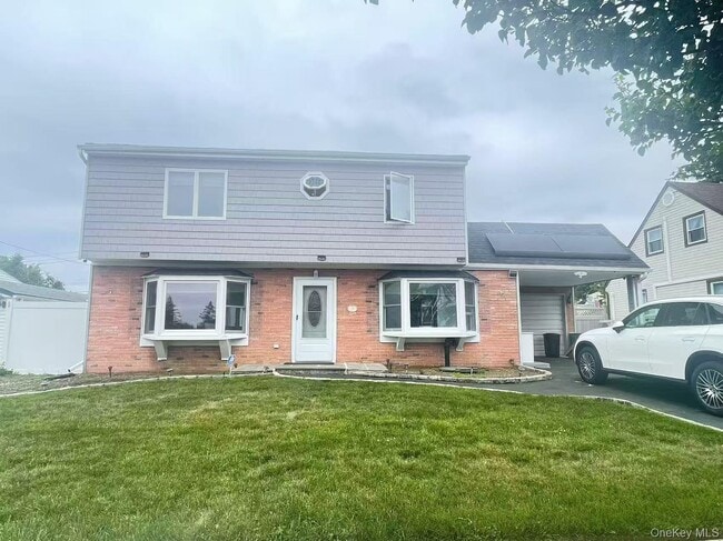 Building Photo - 110 N Parkside Dr