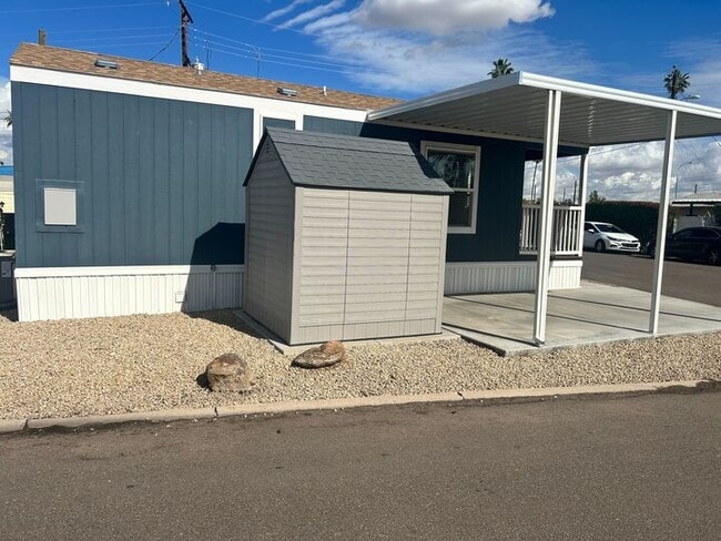 Photo - 530 S Alma School Rd