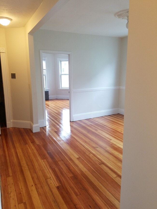 Photo - 5 Moseley St Unit 2