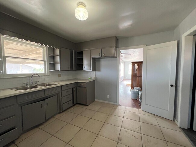 Photo - 20649 E American Ave