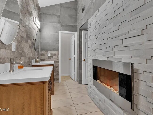 Photo - 5733 Saplinas Rd