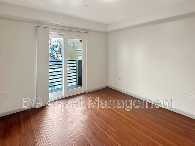 Photo - 1459 MacArthur Blvd Unidad 12