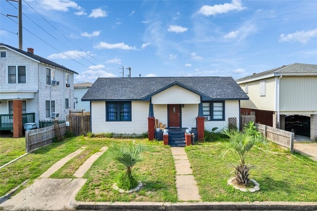 Building Photo - 5224 Bernardo De Galvez Ave Rental