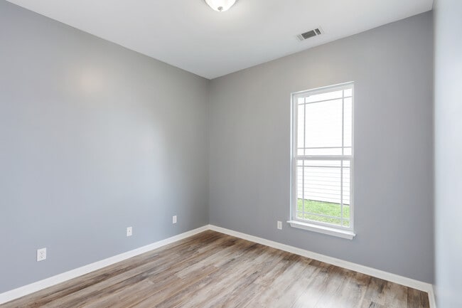 Bedroom 2 - 46 Isle Of Palms W