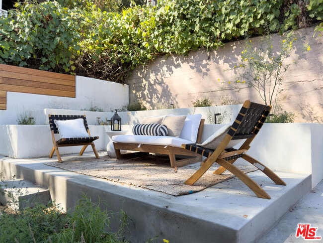 Photo - 2220 1/2 Aaron St