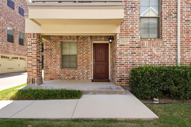 Photo - 2113 Grove Park Ln