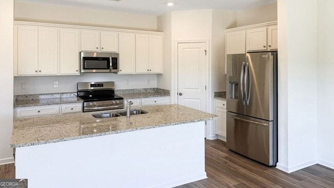 Photo - 130 Red Maple Wy