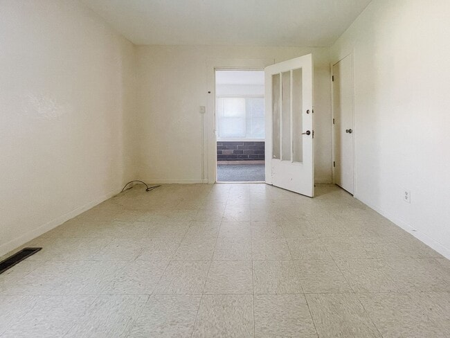 Photo - Washer/Dryer Hook Ups