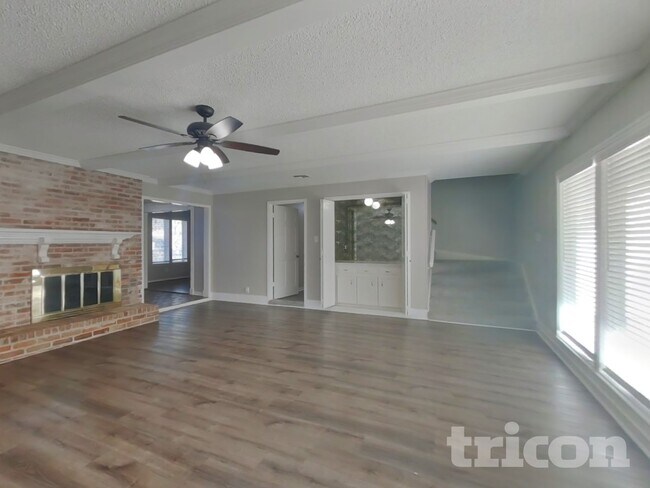 Photo - 5523 Foresthaven Dr