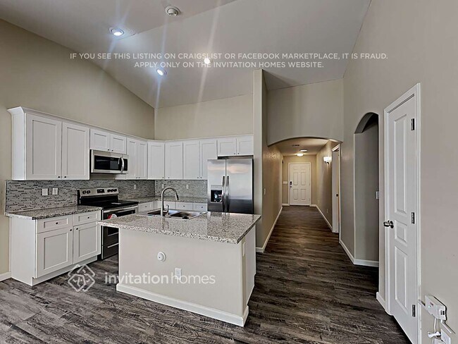 Photo - 14836 W Windrose Dr