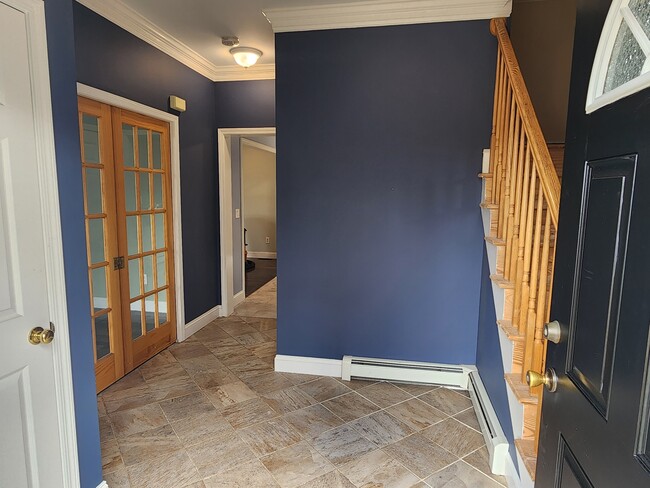 Front foyer - 30 Mary Ann Way