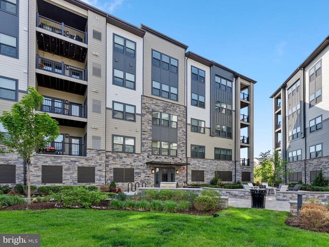 Photo - 12865 Mosaic Pk Wy Apartment Unit 3V