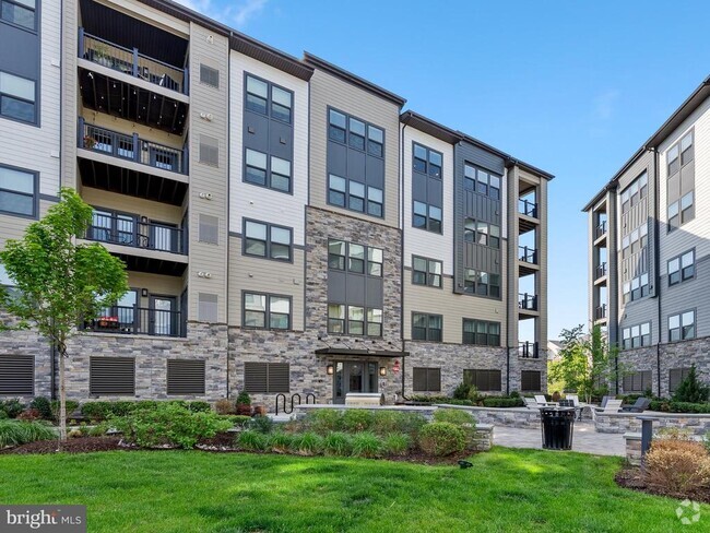 Building Photo - 12865 Mosaic Pk Wy Unit 3V Rental